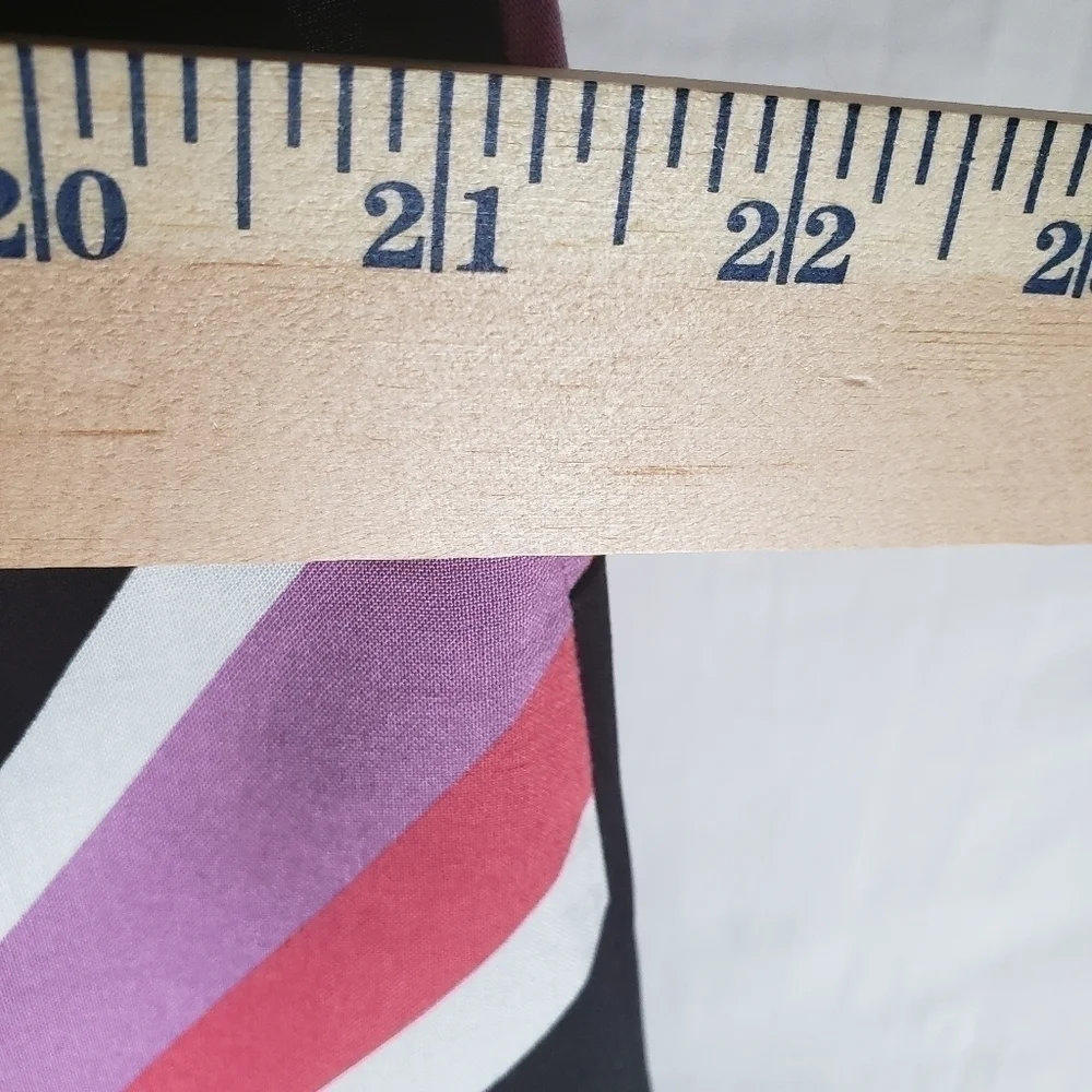Torrid Pink and Black Striped Sleeveless Shirt Sz Torrid 0/L - Picture 9 of 9